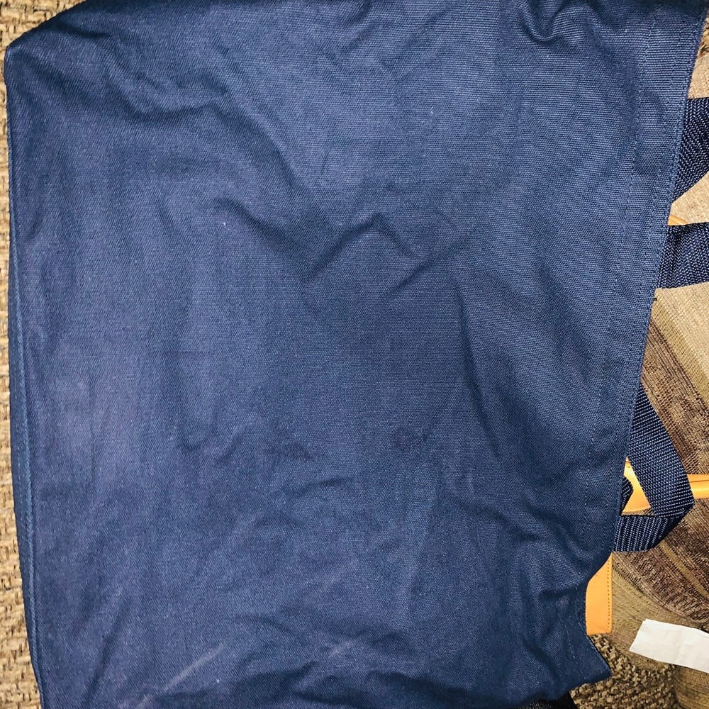 Disney land large shoulder bag 💼 - Picture 6 of 8